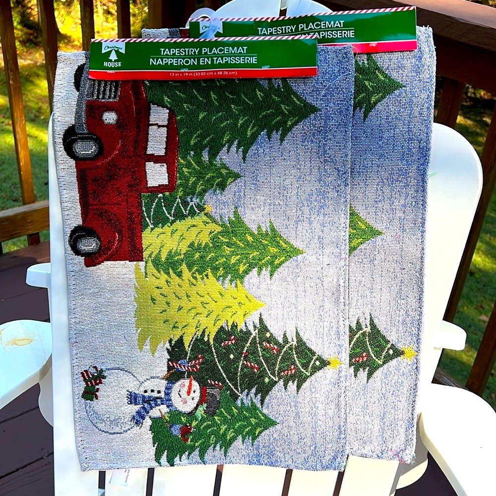 Tapestry placemats holiday Christmas house set of two red truck snowman new/tags